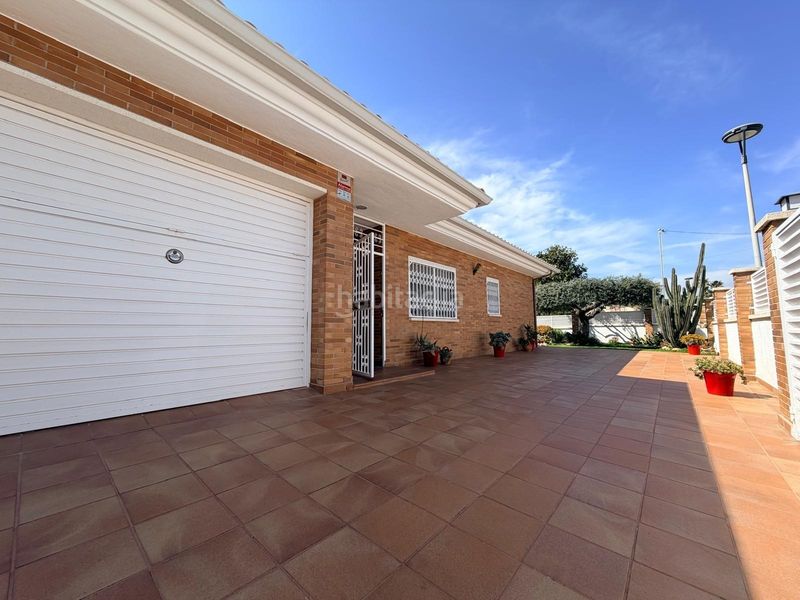 Foto d4103ce9-5e4b-49df-929f-177633fe1543. Xalet amb calefacció aparcament piscina a Coma-ruga platja Coma-ruga