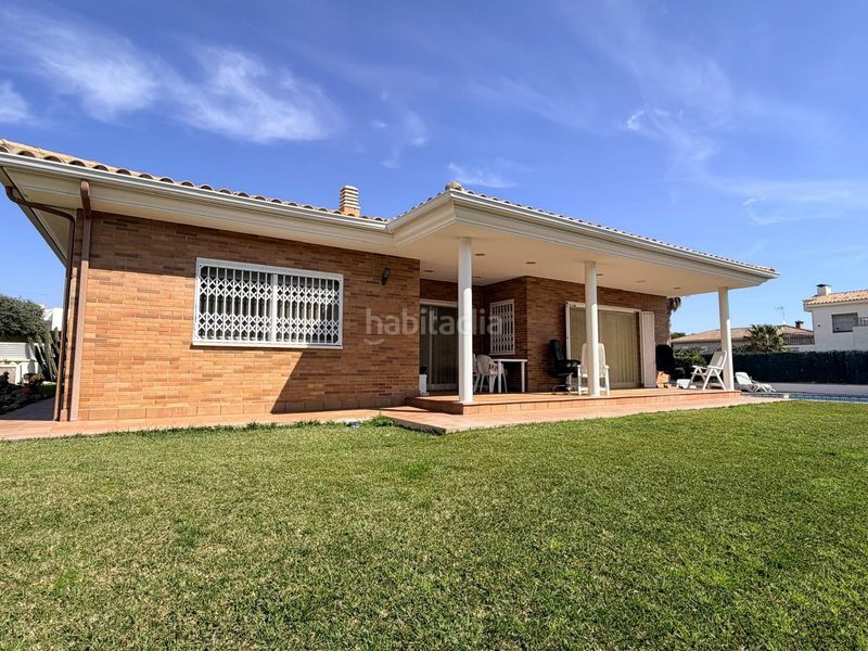 Foto e35f57ba-9dd1-4b0e-9bc2-123302d8cd89. Xalet amb calefacció aparcament piscina a Coma-ruga platja Coma-ruga