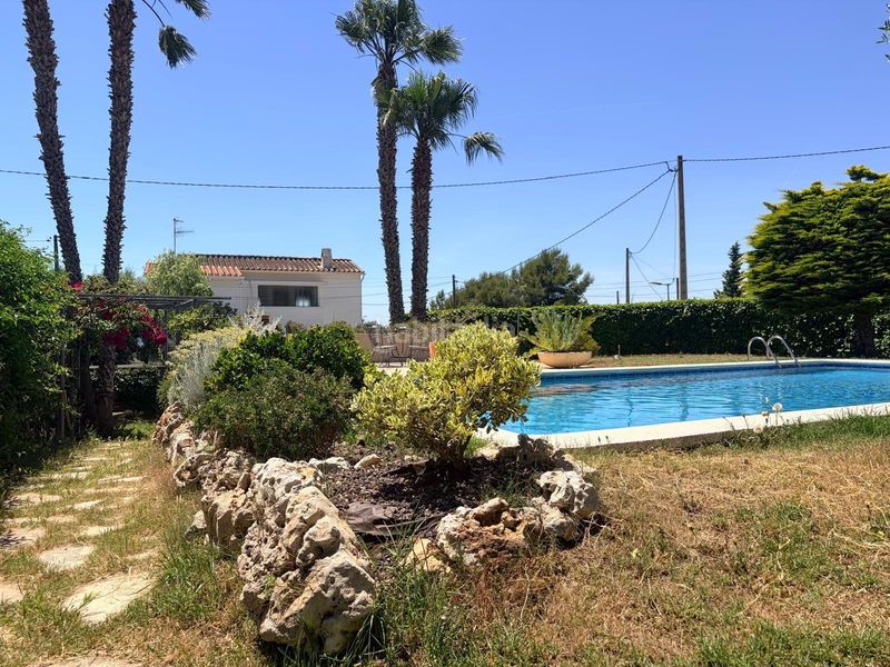 Foto dd2aafa6-462e-44d2-8132-6376e83ed54a. Xalet amb calefacció aparcament piscina a Cunit residencial Cunit