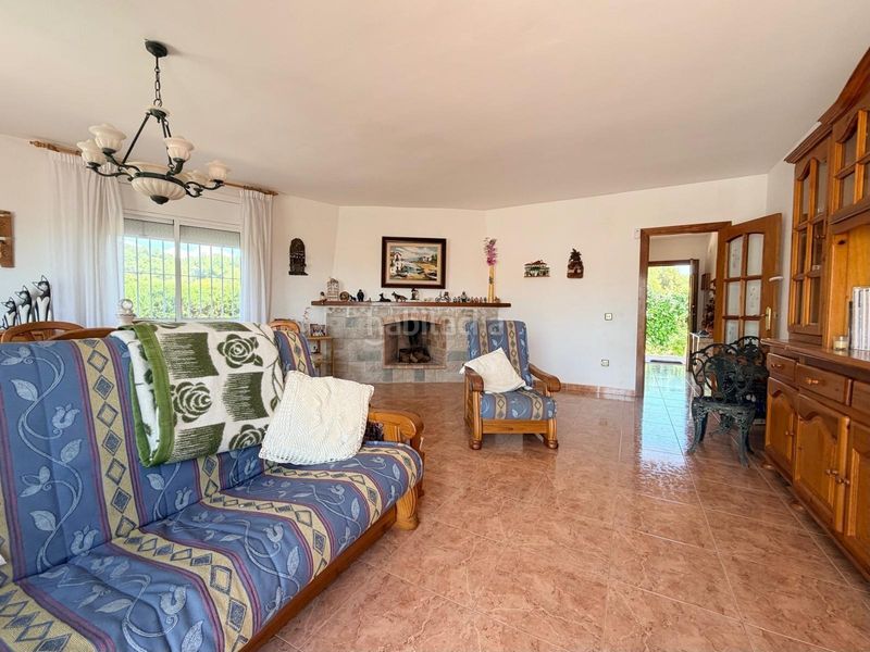 Foto b498cd3a-936e-49f9-8ab5-b7f3479424a0. Xalet amb aparcament piscina a Cunit residencial Cunit