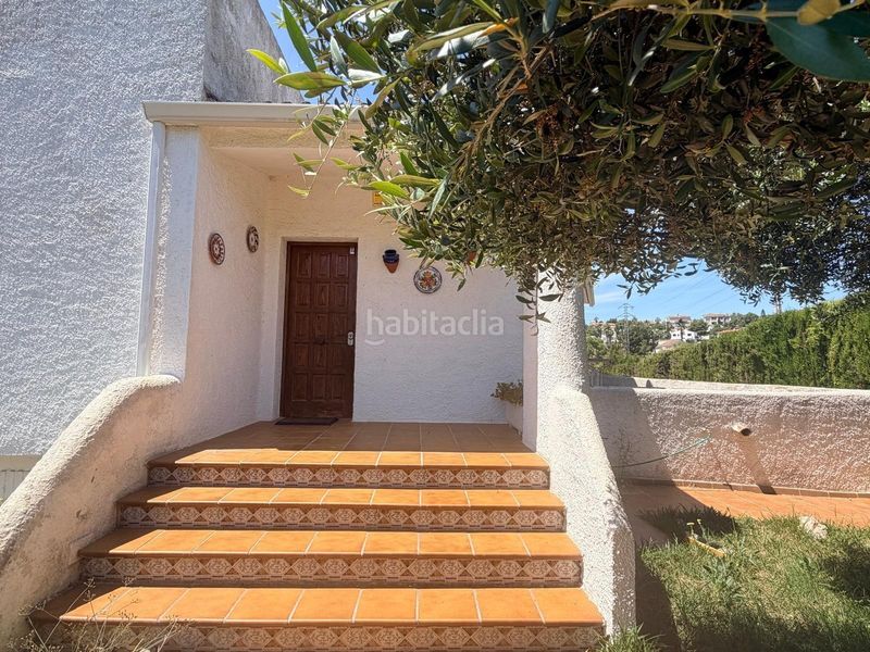 Foto c0575ce2-584d-48f0-9eb0-a98ecd160a89. Xalet amb aparcament piscina a Cunit residencial Cunit