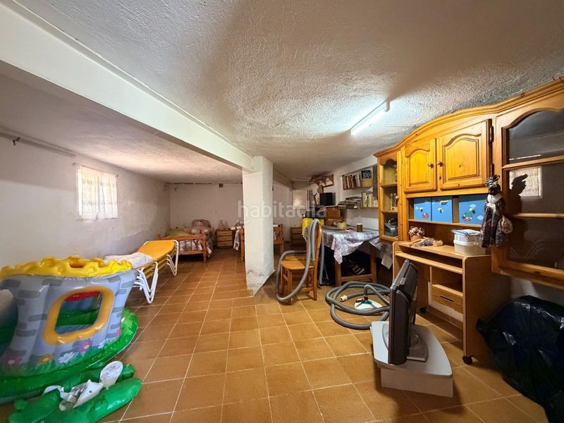 Foto cf1a1f5c-f543-4c2a-8a60-15c2a5afd4ea. Xalet amb aparcament piscina a Cunit residencial Cunit