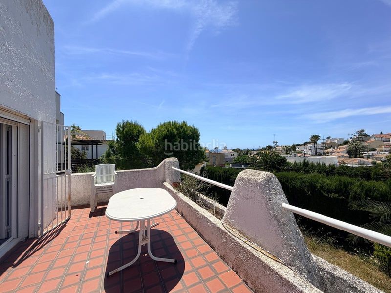 Foto e2f9ee00-c414-48b1-a7a2-b746144107b9. Xalet amb aparcament piscina a Cunit residencial Cunit