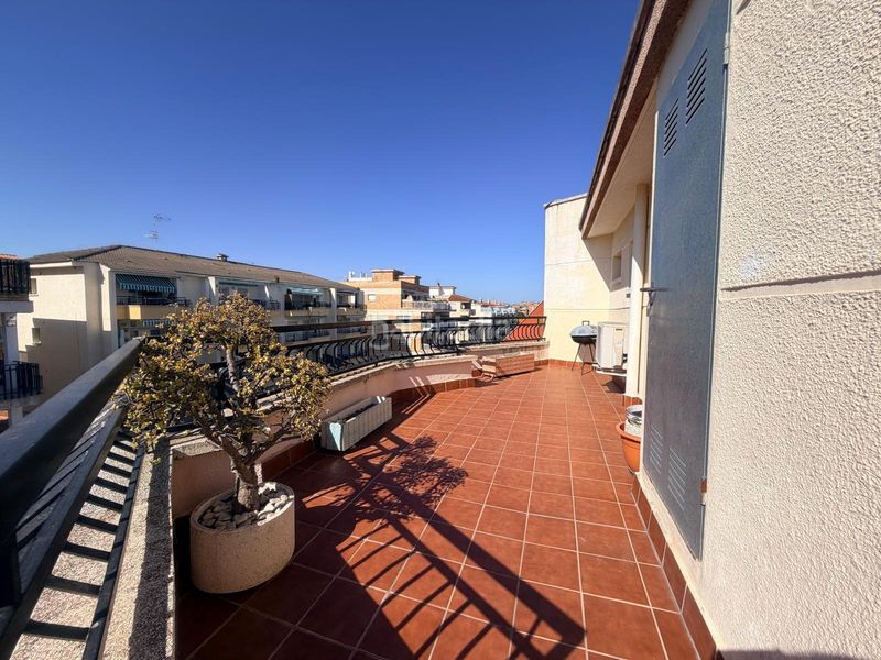Foto 406e6fff-172d-4b79-b545-84f96756a4ed. Àtic amb calefacció aparcament piscina a Cunit diagonal Cunit