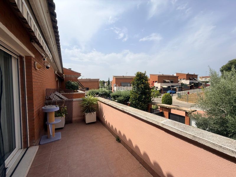 Foto e2efb725-08bc-416c-808d-27bc891560c8. Casa adossada amb calefacció aparcament a Cunit residencial Cunit
