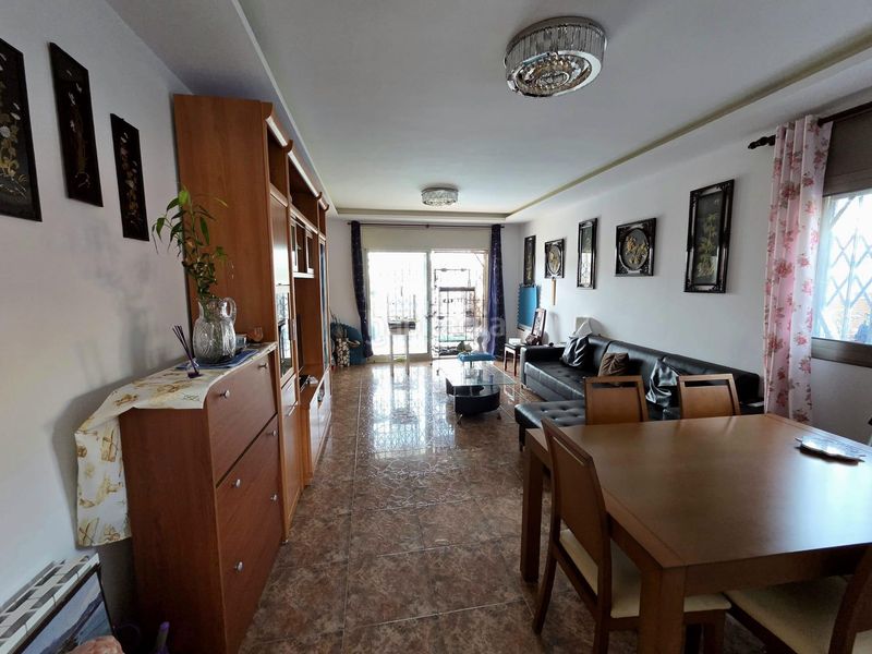 Foto 49e5f398-9944-489d-b813-a9dbdf98b751. Chalet  independiente en Cunit residencial Cunit