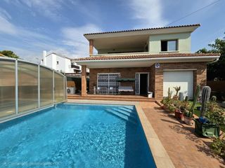 Chalet in Cunit Residencial. Chalet independiente en cunit