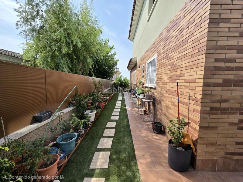 Foto d342b18e-2b16-45af-bf45-bebc417d43b5. Chalet  independiente en Cunit residencial Cunit
