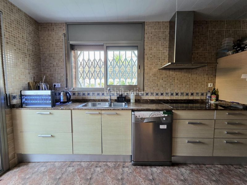 Foto ddb52232-a4ab-4cdc-bf49-08beed9c5ef2. Chalet  independiente en Cunit residencial Cunit