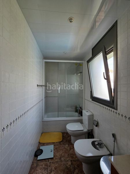 Foto ec373cb8-adc3-48a7-9ec2-d9894c7ccd66. Chalet  independiente en Cunit residencial Cunit