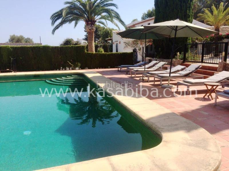 Foto 51809876-b6e0-4520-afac-3cc4fb09068e. Alquiler chalet  en alquiler en balcón al marcap martíadsubia en Xàbia