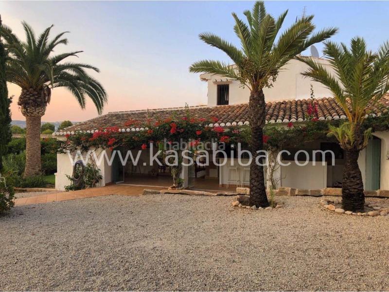 Foto e188ff9d-8d17-45c8-9978-0254a1bad3cf. Alquiler chalet  en alquiler en balcón al marcap martíadsubia en Xàbia