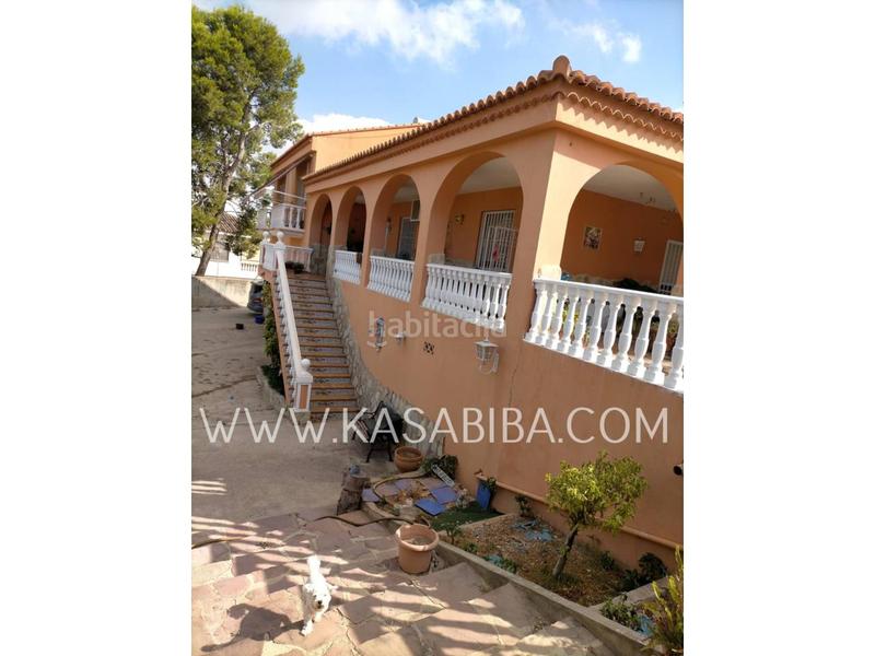 Foto b5925c19-0c23-47e4-9936-aba6f9dccc16. Chalet mit parking pool in La Vila Alzira
