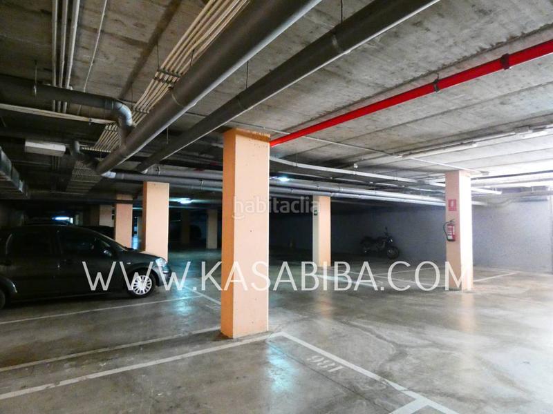 Foto 8876c35c-d274-43d4-b869-f94eac1e1d0a. Autoparkplatz in cruz roja 1 in Vara de Quart Valencia