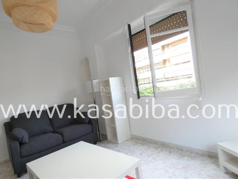 Foto bdf2d4d4-8674-46be-8496-67c8e903bd66. Pis a El Botànic Valencia