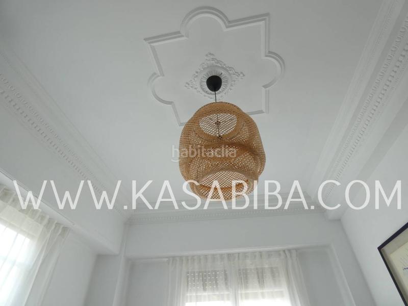 Foto c0f08b38-f606-45d0-9f44-0072e43875a4. Pis a El Botànic Valencia