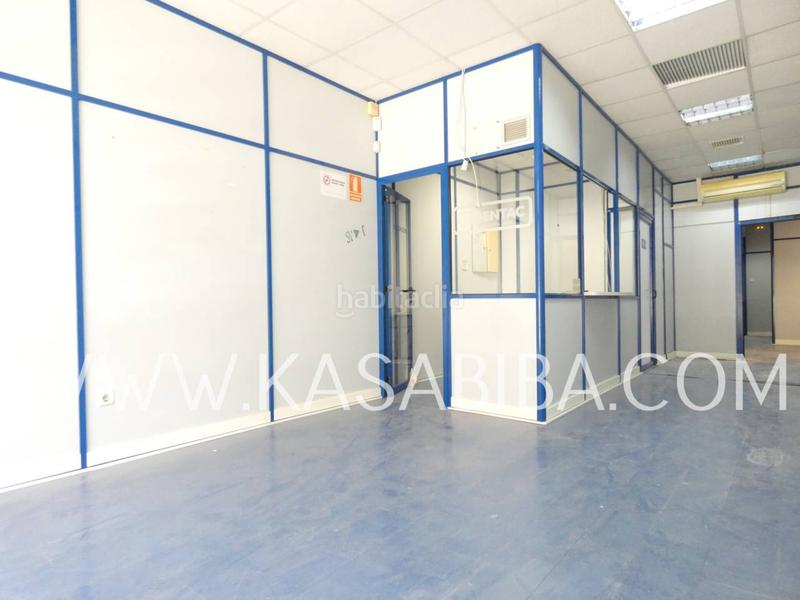 Foto 50351c77-a657-4ef4-8e52-9a6516ae83bc. Local commercial dans Nou Moles Valencia