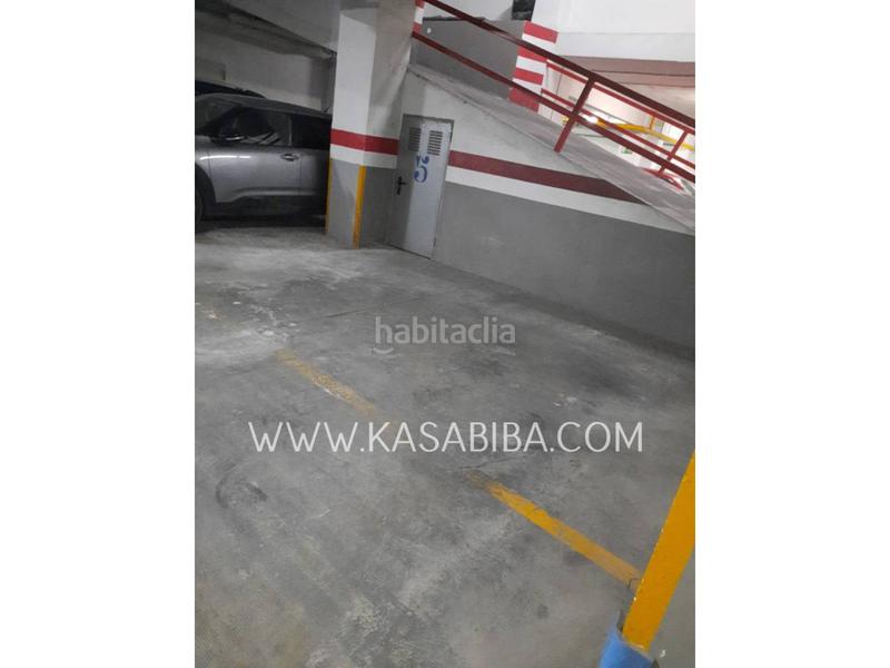 Foto 479585e1-ffb2-4e25-8b45-f17fc647039f. Autoparkplatz in Mestalla Valencia