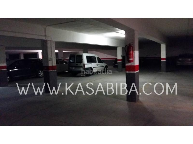 Foto cbf96f4f-a587-4e82-8fd9-9dee836df6b4. Autoparkplatz in Mestalla Valencia