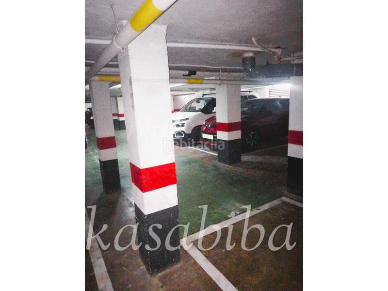 Foto 3ce91225-e2f7-49a4-8250-1ec6b222575a. Posto auto in La Creu del Grau Valencia