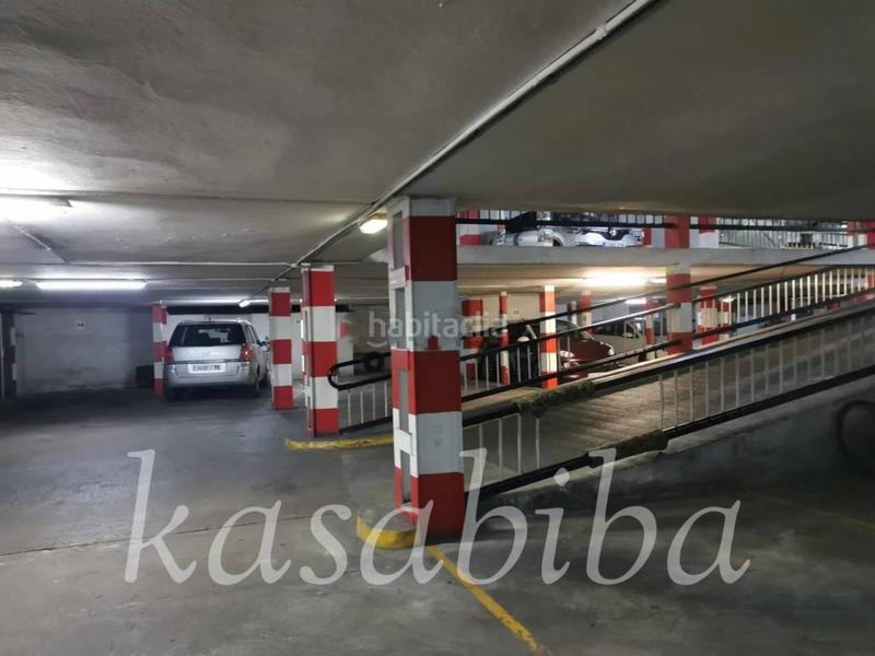 Foto fad8d3a1-d19c-4ec6-8aba-5eedebf972b0. Parking coche parking en venta en pla del real en Valencia