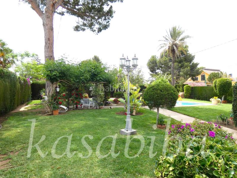 Foto 19845ab5-2a54-4687-a22e-35ff590e50d1. Xalet amb calefacció aparcament piscina a Pla dels Aljubs Pobla de Vallbona (la)