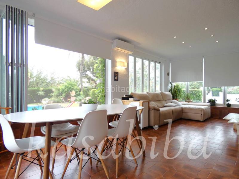 Foto 20dfe4c6-525e-41f1-826e-8073f98909c1. Xalet amb calefacció aparcament piscina a Pla dels Aljubs Pobla de Vallbona (la)