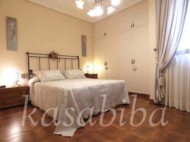 Foto 66442eeb-a21f-449b-8654-96f67b052f9c. Xalet amb calefacció aparcament piscina a Pla dels Aljubs Pobla de Vallbona (la)