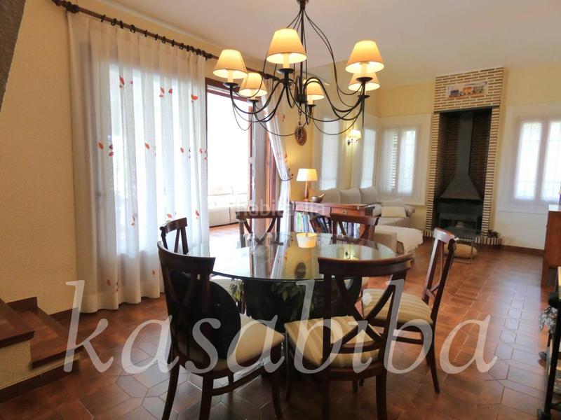 Foto d0be7565-ba43-4f58-b803-881ddaf1d5ae. Xalet amb calefacció aparcament piscina a Pla dels Aljubs Pobla de Vallbona (la)