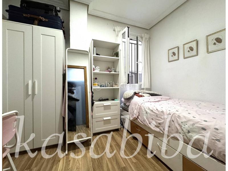 Foto b7b2dd52-0f1c-45fc-bdda-a62e053f700d. Etagenwohnung in Barrio de Patraix Valencia