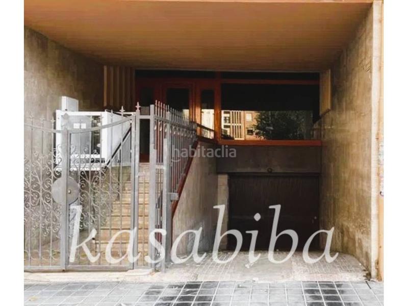 Foto 959ff26a-d97c-4f8c-8736-164b39eb158b. Car parking in El Botànic Valencia