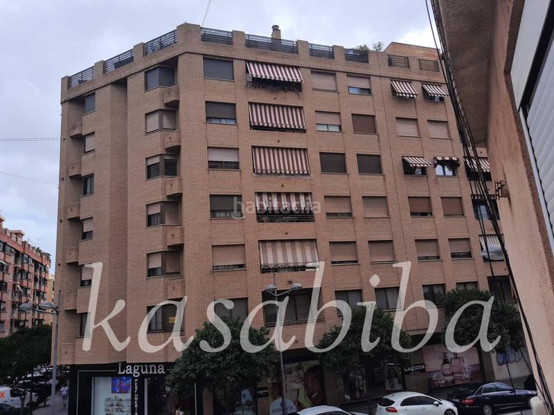 Foto b9278383-8d6f-406b-8451-2a74780b3b3f. Piso  en venta en patraix en Barrio de Patraix Valencia