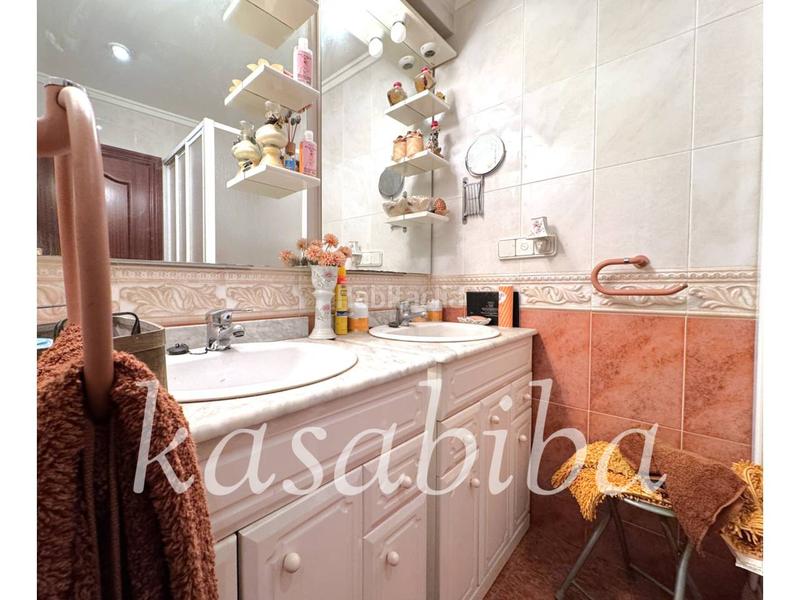 Foto b17ba0e8-3975-4642-8346-cf8fc4b61db4. Pis a Mont Olivet Valencia