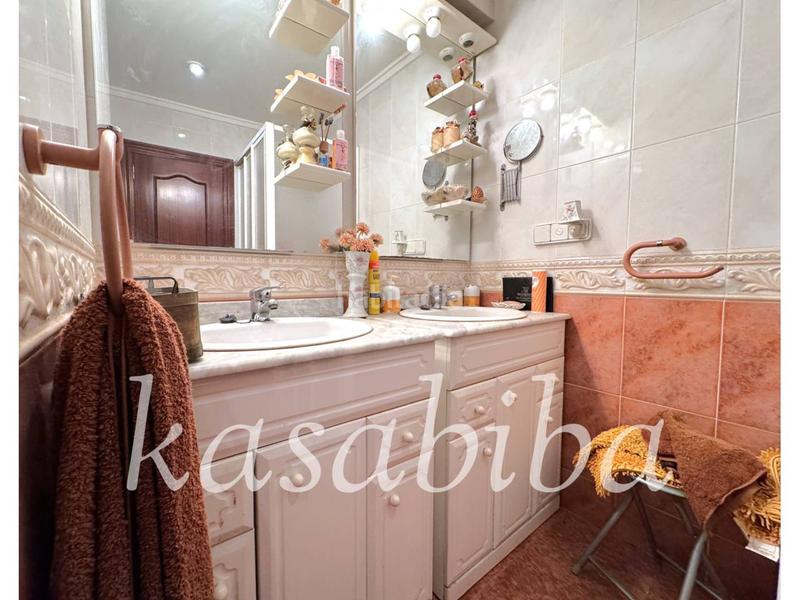 Foto dbda0c59-75d2-4341-b97b-3fd0e20f465a. Pis a Mont Olivet Valencia