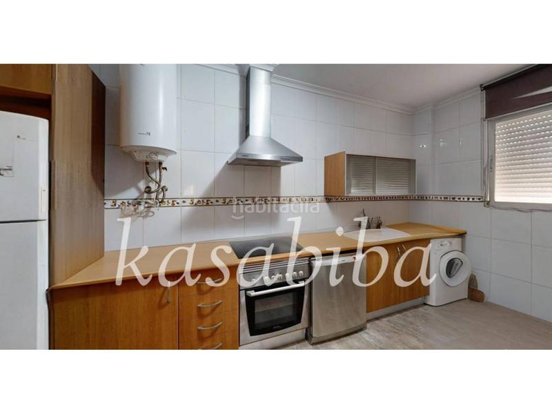 Foto 0f61592c-4b1d-4159-a72d-92e990ac4a2f. Casa a schiera con parcheggio in Montroy