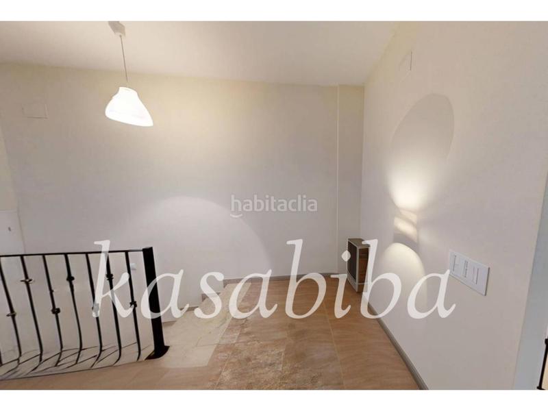 Foto d4ea9ea7-1b1b-4398-bb35-08feeb26f310. Casa a schiera con parcheggio in Montroy