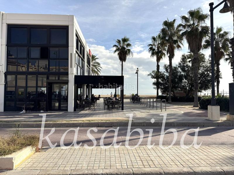 Foto 58ba1d16-830a-4e2b-981c-80d5e2324f39. Casa amb calefacció aparcament a El Cabanyal-El Canyamelar Valencia