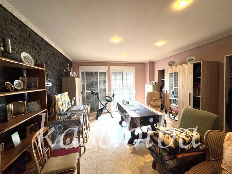 Foto 987186a4-a7ae-46dc-8059-a0bd09d1dd26. Casa amb calefacció aparcament a El Cabanyal-El Canyamelar Valencia