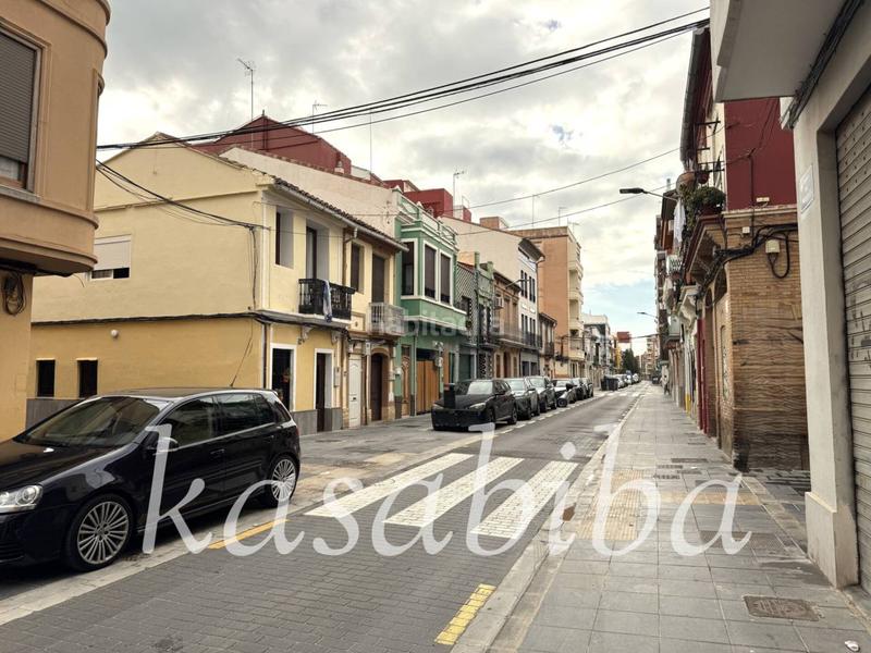 Foto e366e150-2f9d-49f9-acec-b51cc8fd0da5. Casa amb calefacció aparcament a El Cabanyal-El Canyamelar Valencia