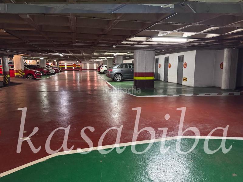 Foto b382a419-30ad-49df-bbe5-f2a30af51bea. Parking voiture dans Barrio del Centro Alicante