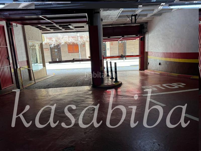 Foto bd2b6401-5944-42ac-9751-8a9aa88b7490. Parking voiture dans Barrio del Centro Alicante