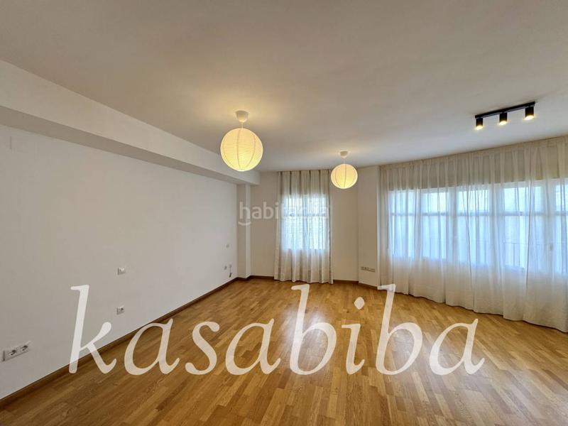 Foto 3f39d486-b6d9-4672-afc2-1b1960866605. Location appartement avec chauffage parking dans El Botànic Valencia