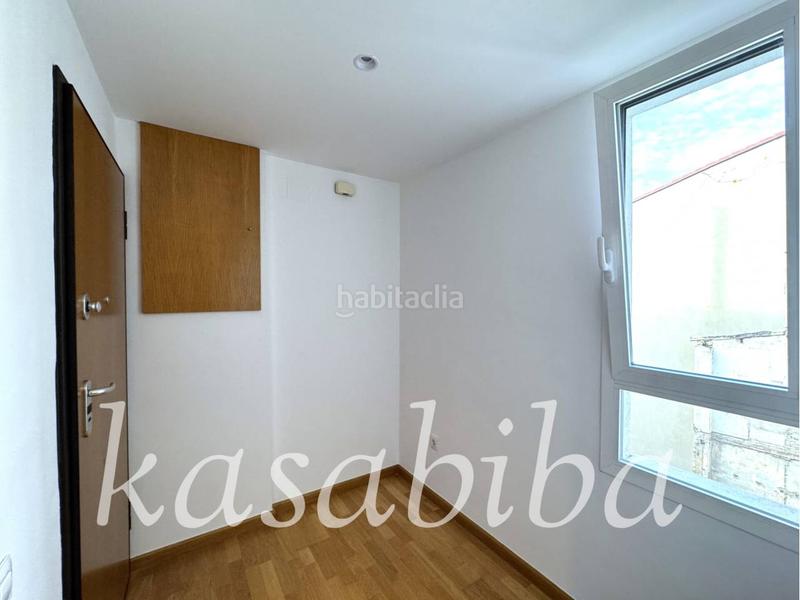 Foto db2db503-5850-4c83-9068-6d2aeb8f020e. Miete etagenwohnung mit heizung parking in El Botànic Valencia