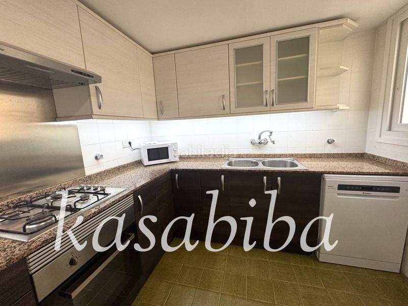 Foto 63f27eec-9176-4a46-9955-de08a3cdb512. Location appartement avec chauffage parking dans Arrancapins Valencia