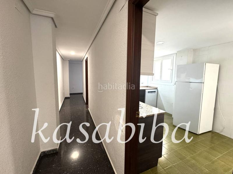 Foto 9fb8eac4-fab8-4868-89d8-7af7c70038bd. Location appartement avec chauffage parking dans Arrancapins Valencia