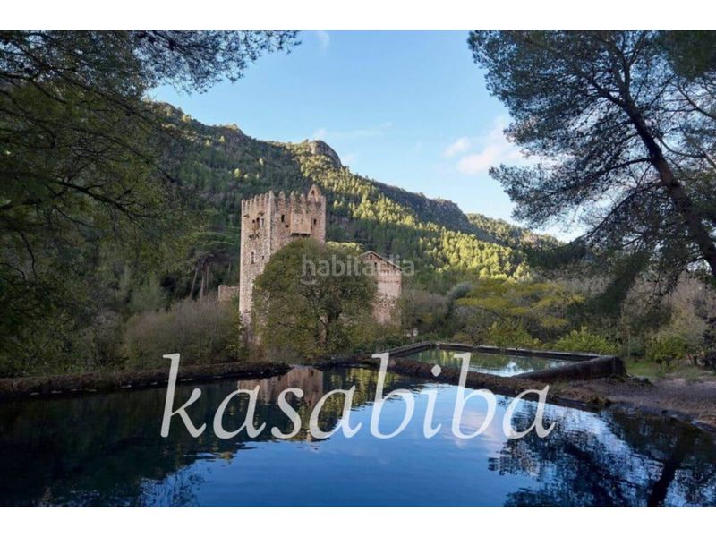 Foto ed809275-f80d-4c35-a3f7-35e4784386ff. Casa amb aparcament a Albuixarres Alzira