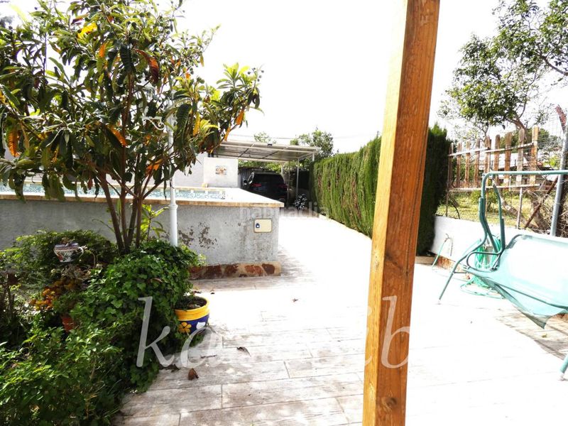 Foto 032013bd-7b29-43c8-b6da-cd2a508ec6a9. Xalet amb piscina a Marines