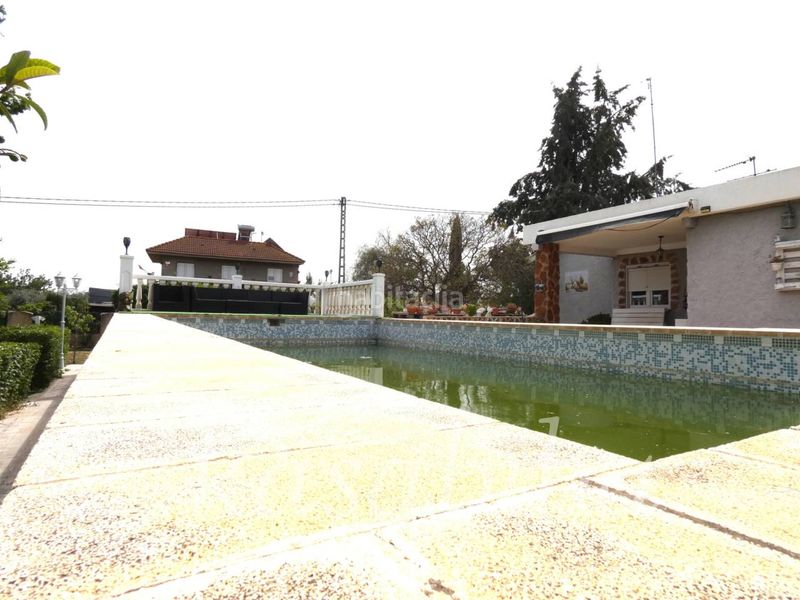 Foto 8a02dd60-c191-4b82-88ba-bb0776b62f1e. Xalet amb piscina a Marines