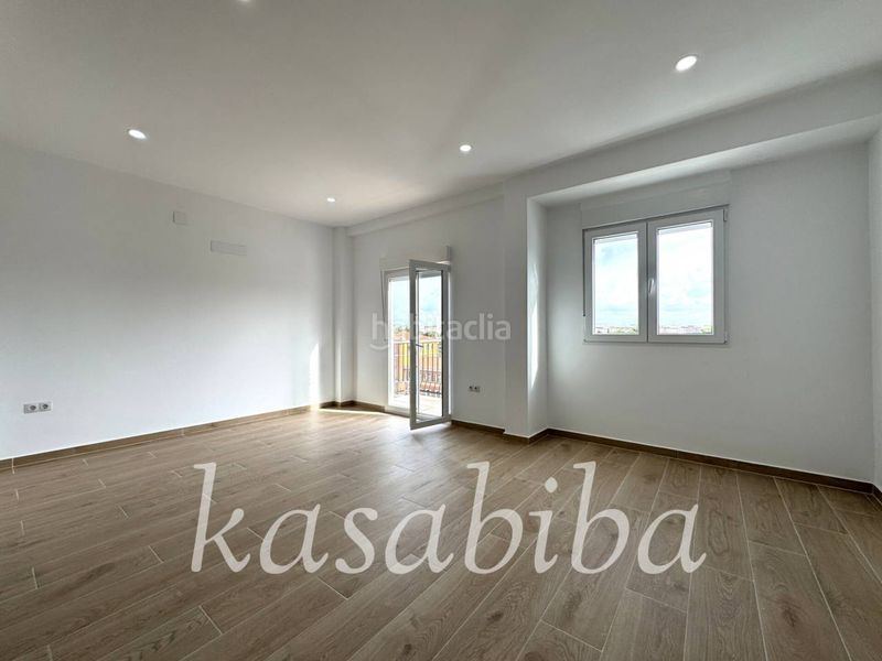 Foto d621bfdb-c4b8-4517-a7bb-edc881513f8f. Pis a Nou Moles Valencia