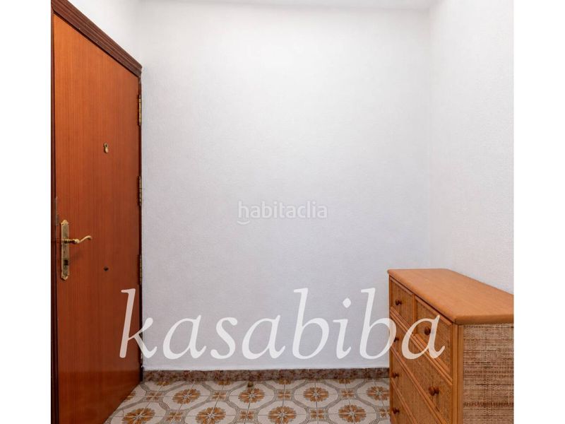 Foto 7aff43b6-5504-45c8-9144-2a6137d57a05. Pis a Ciutat Fallera Valencia